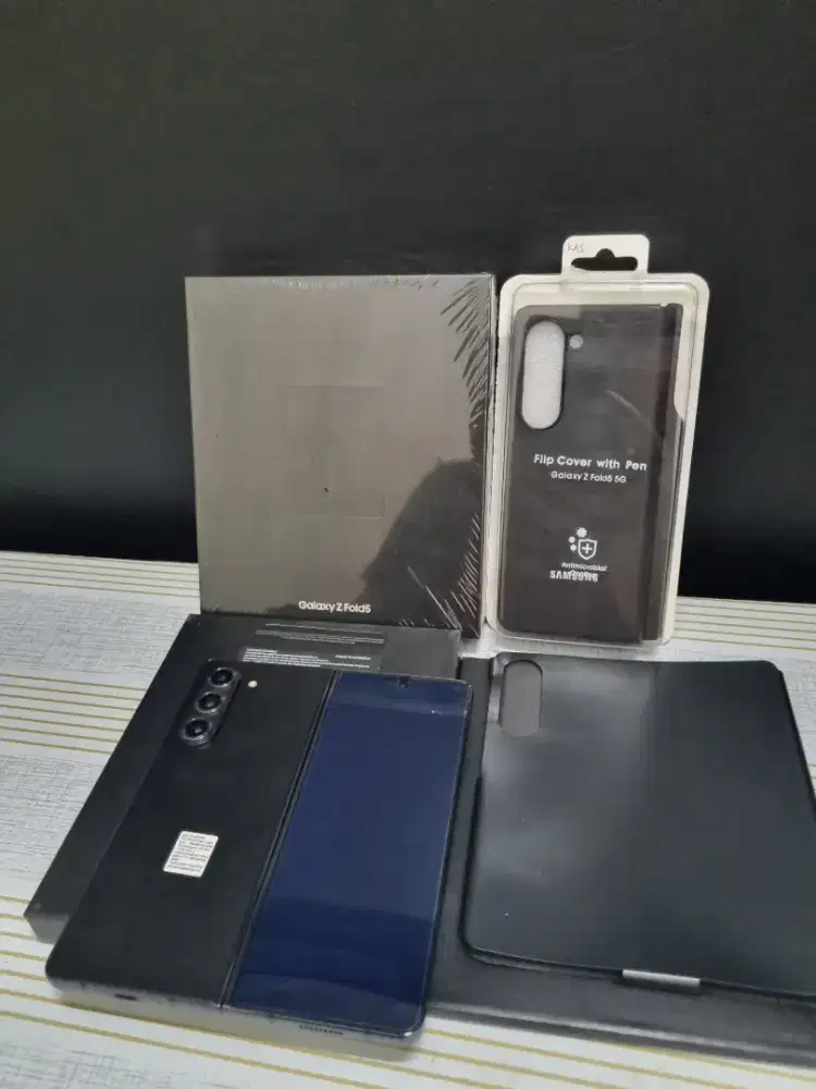 Samsung Z Fold 5 1TB SEIN Fullset Mulus Perfect