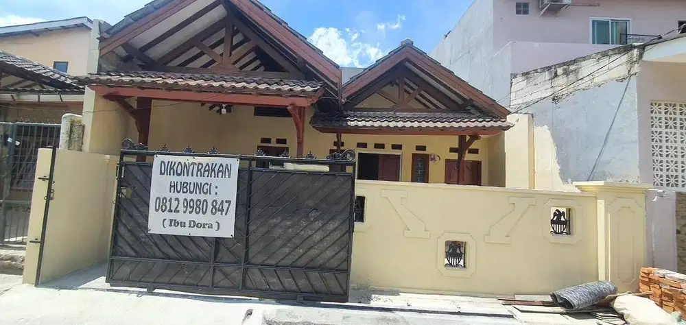 disewakan rumah strategis