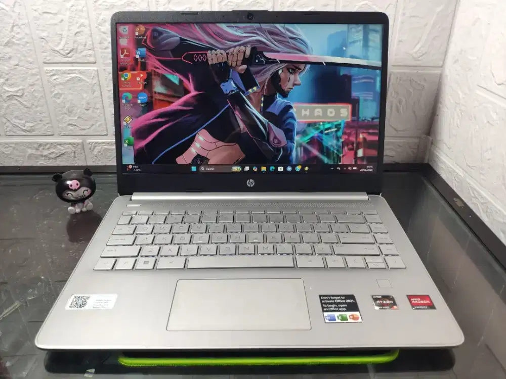 HP 14s AMD RYZEN 5-5625U RAM 8GB NVME 512GB VGA Radeon FHD READY