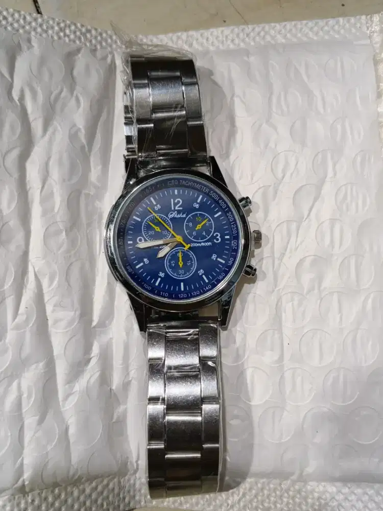 Jam tangan Chrome, elegan seperti Rolex New