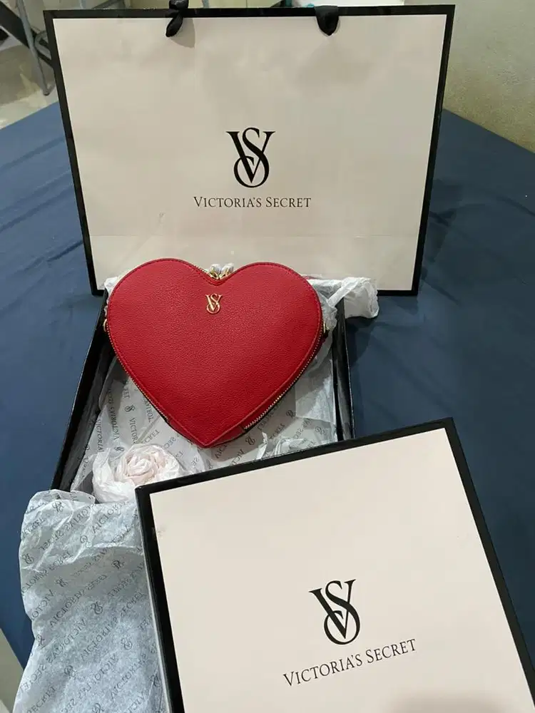 victoria secret heart cross body bag