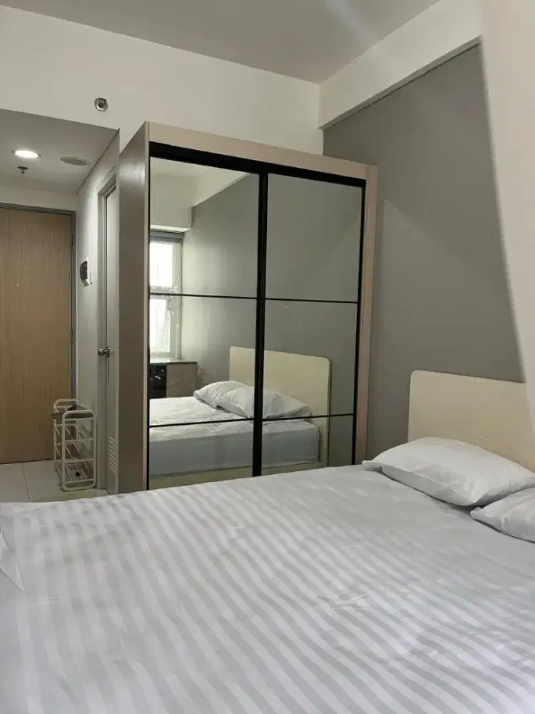 Apartemen studio view kolam renang di tower Kamaya, apartemen Akasa