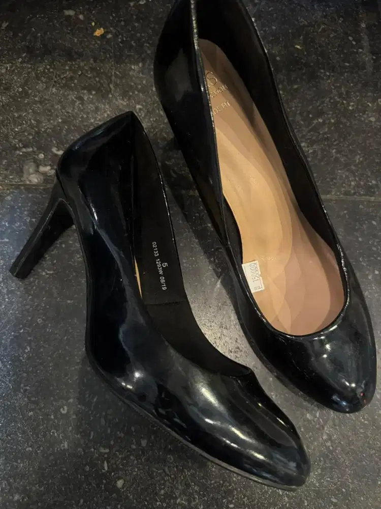 Heels mark and spencer buat kerja