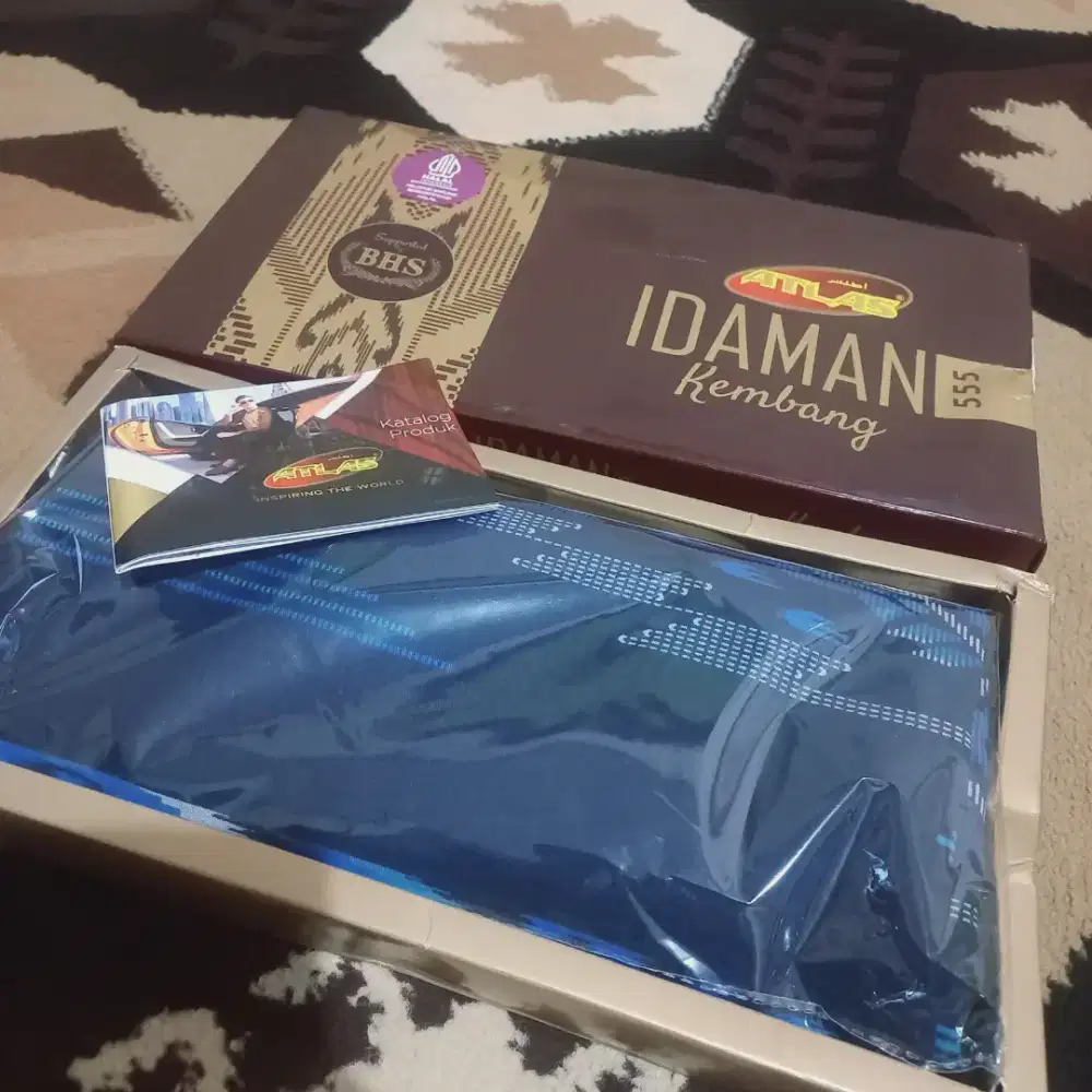 Sarung Atlas Idaman 555 Kembang