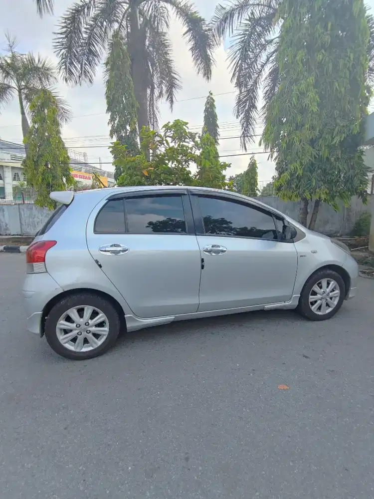 Yaris 1.5 E Matic 2011