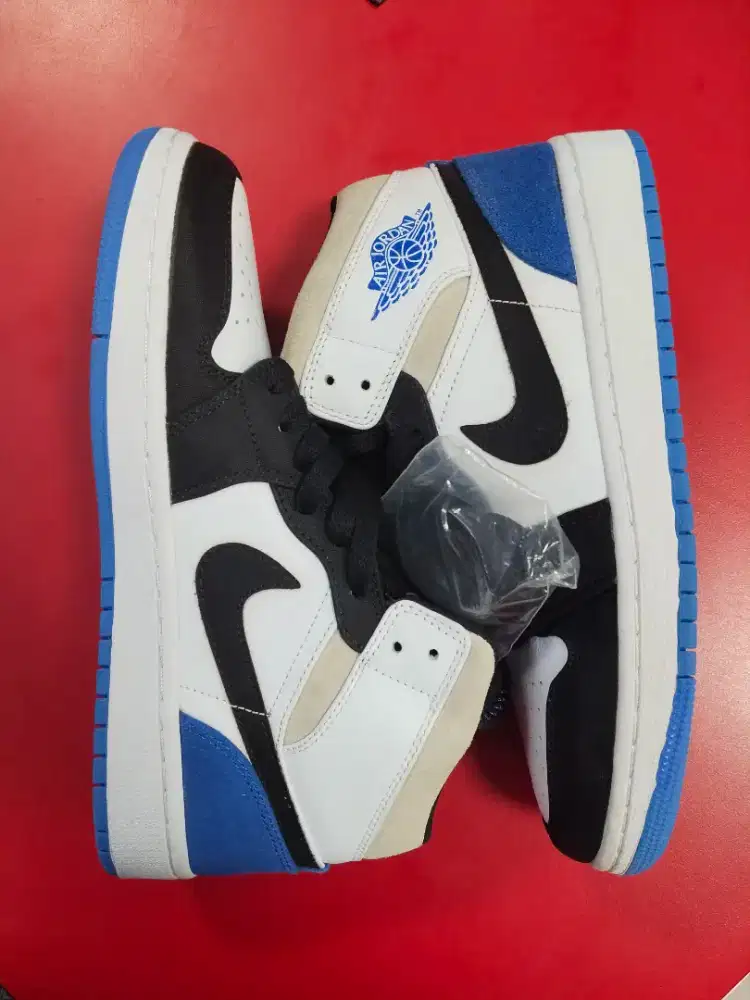 Sepatu import size 40 insole 25cm