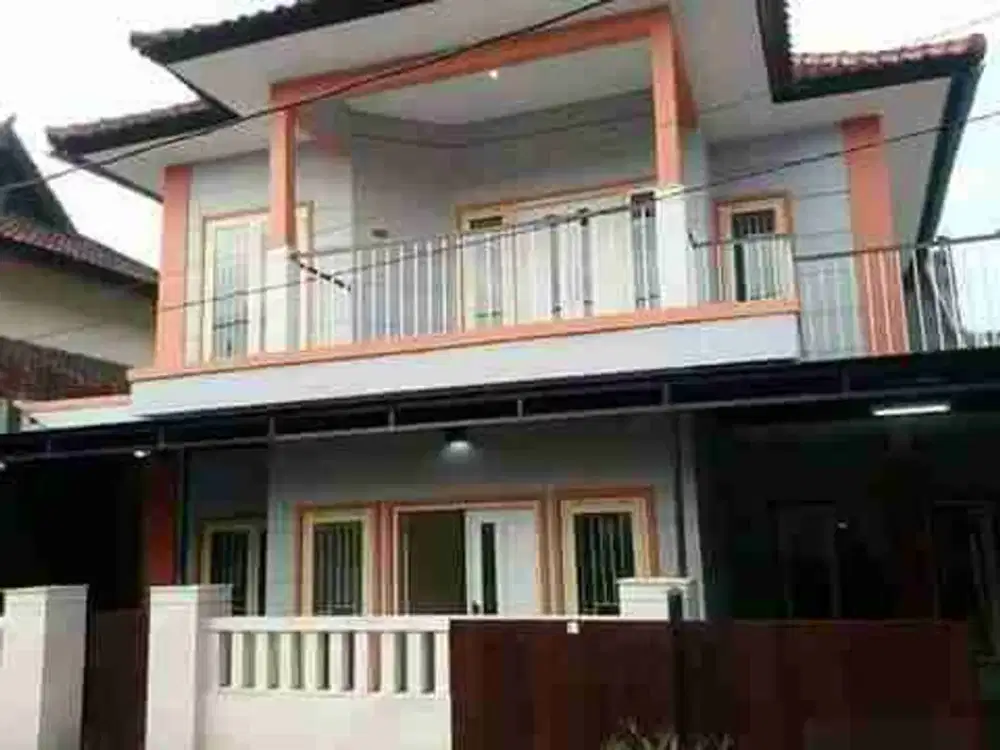 Buc Rumah LT 120M2 Ada 5Kamar Pusat Kota Jaya Giri Renon Jl6mtr Paving