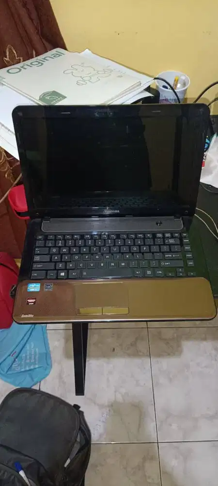Laptop Murah Spek i7 Siap Sekolah & Game Ringan! Toshiba Satellite M84