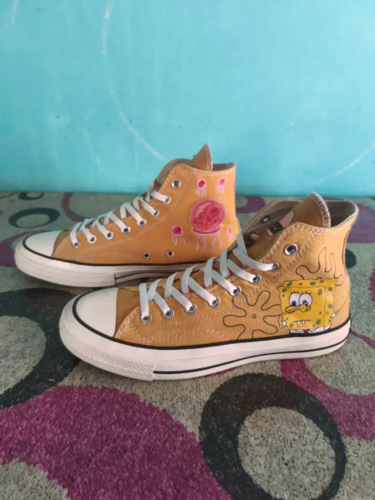 Sepatu Converse Motif Spongebob Unisex
