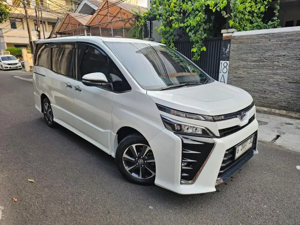 TDP TERMURAH 5 JT TOYOTA VOXY 2.0 AT 2019 ISTIMEWA PAJAK PANJANG