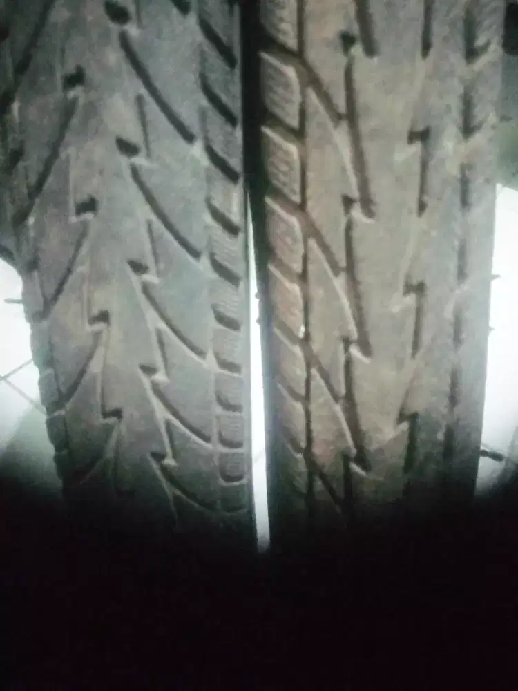 Ban luar dalam sepasang merk Genio UK 26×1.75