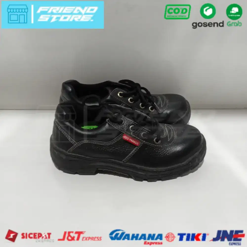 SEPATU SAFETY RED PARKER UK. 39 (BARU)