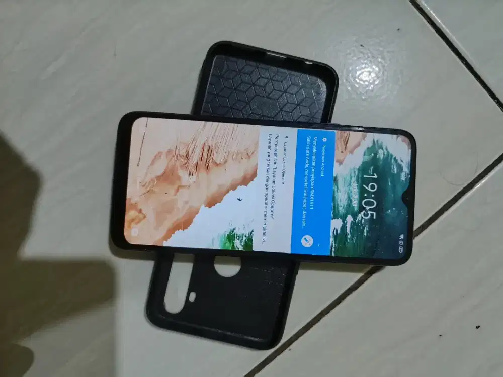 Realme 5 kakak bsidhshahsjs