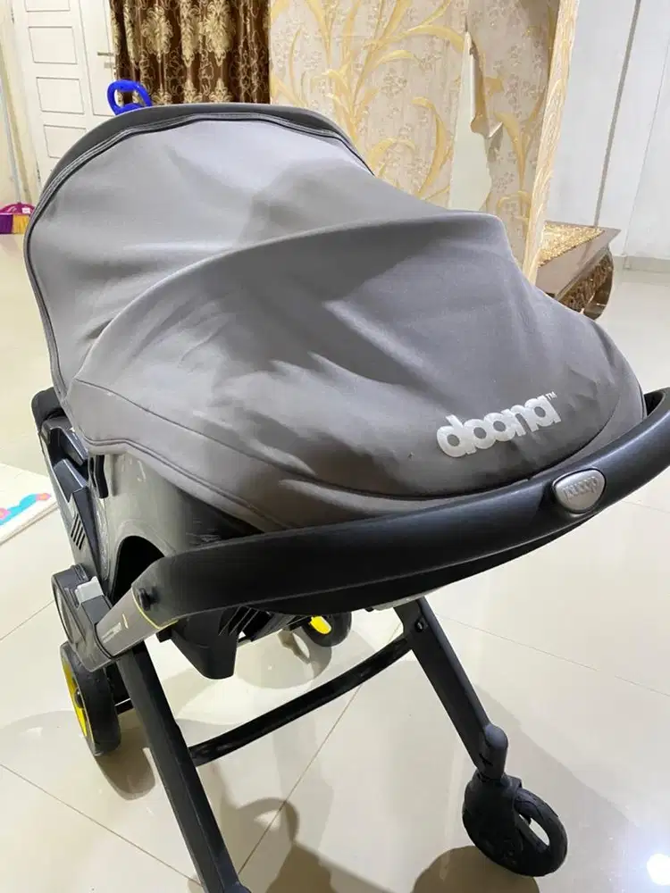 Doona Car Seat & Stroller 2 in 1