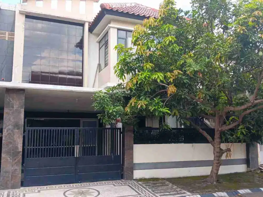 Dijual Murah Cepat Lelang Rumah 2lantai Minimalis di Babatan Pratama Wiyung Surabaya Barat