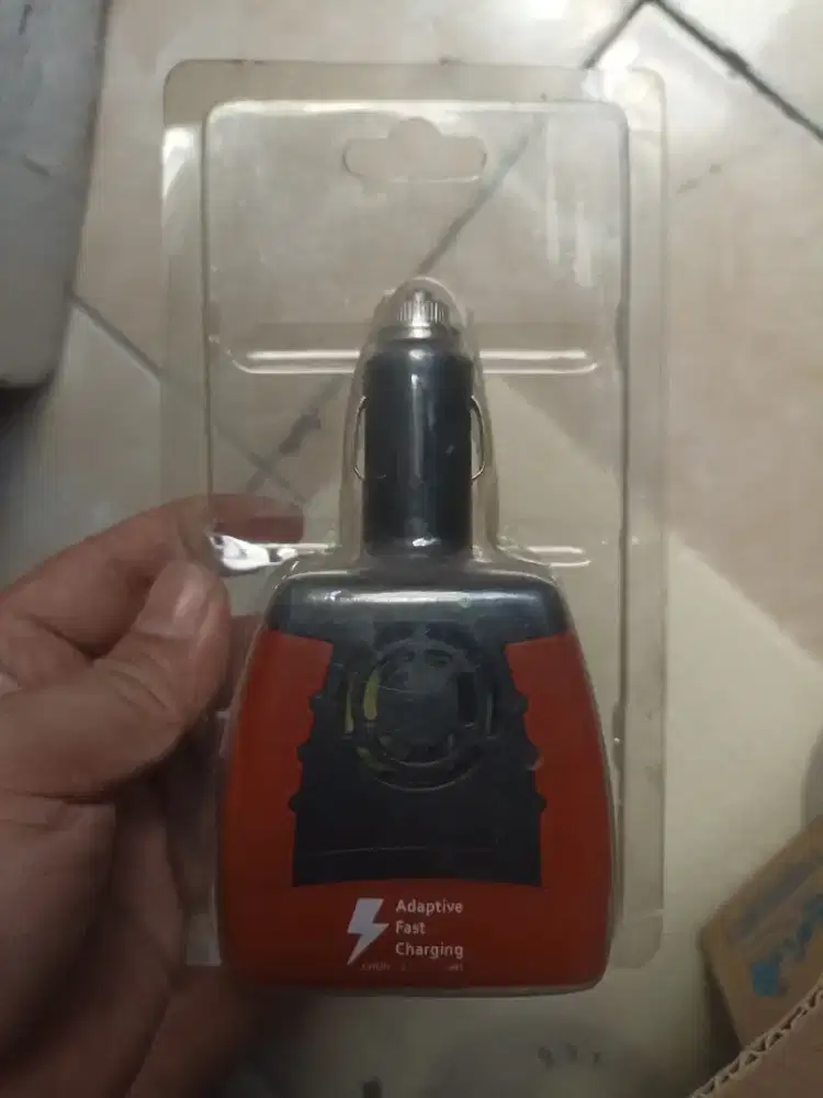 Charger Mobil/motor  output 100 watt 3 tunnel,normal no minus
