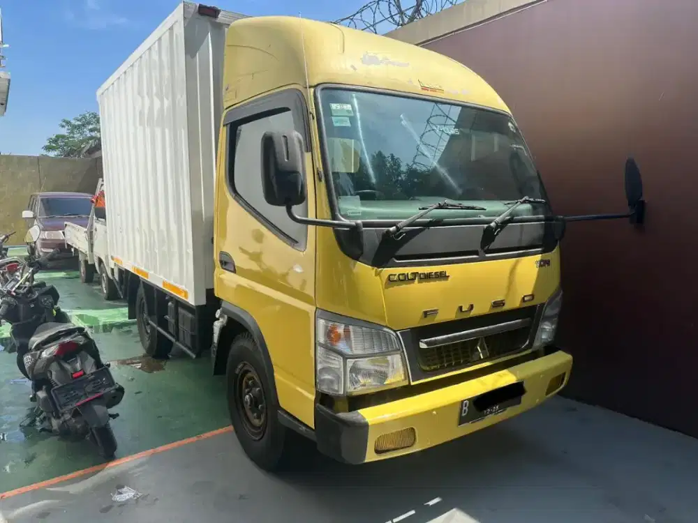 Mitsubishi Colt Diesel FE73 Box CDD Double Canter