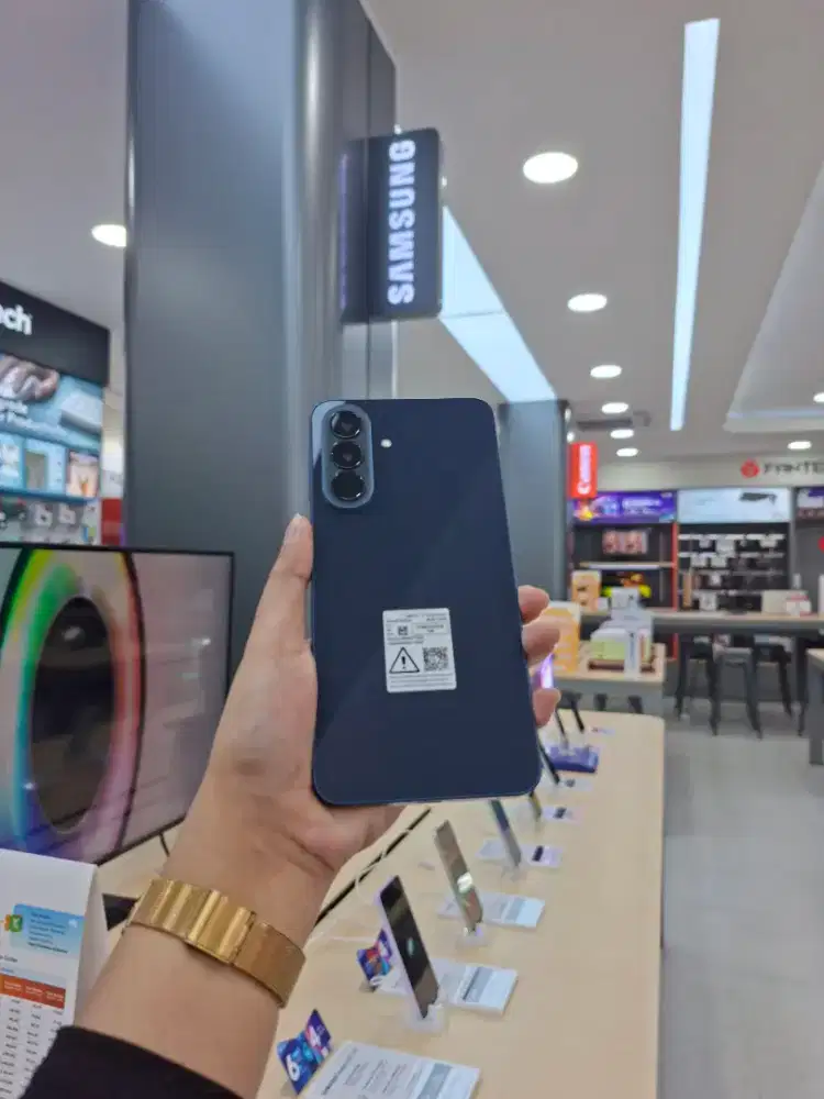 SAMSUNG A57 8/128 GARANSI RESMI !!