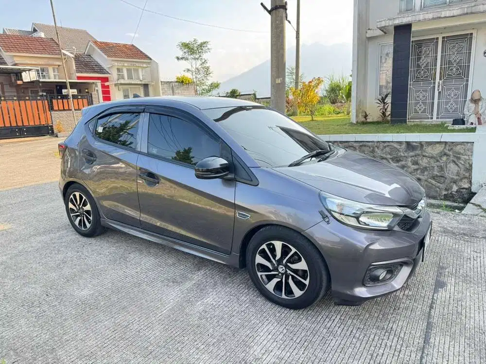 Brio Facelift 1.2 E CVT Matic, FULL UPGRADE RS, Abu-abu, 2019, KM 94rb
