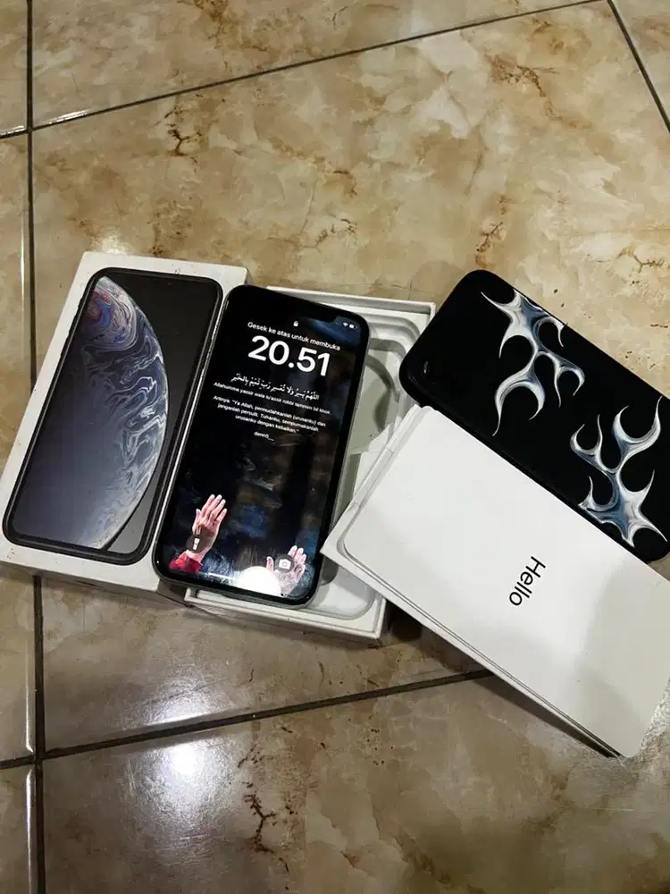 Iphone xr 64 All OPERATOR