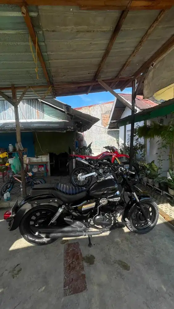 Di jual motor benelli 200 cc