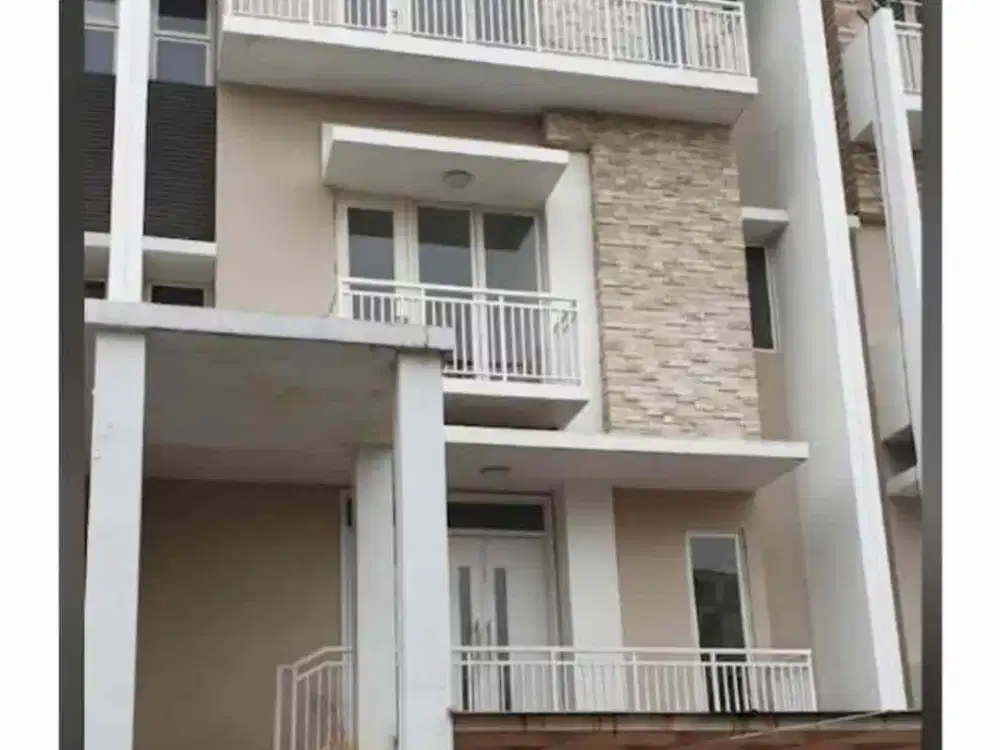 Dijual Rumah Eksklusif Bagus Siap Huni Fasilitas Lengkap di Sherwood Garden Residence Jakarta Utara