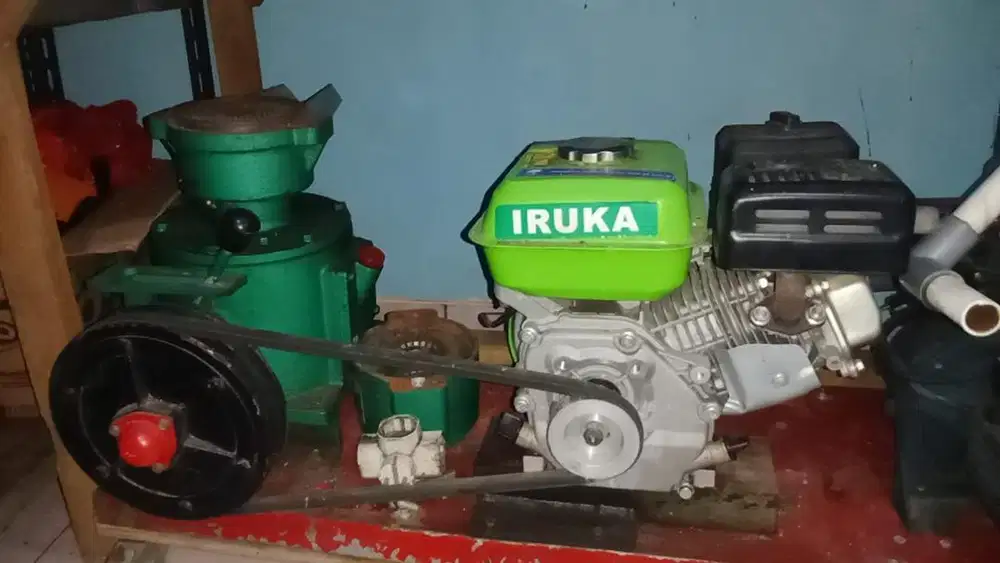 Iruka Mesin Alat Pakan Bebek Pelet