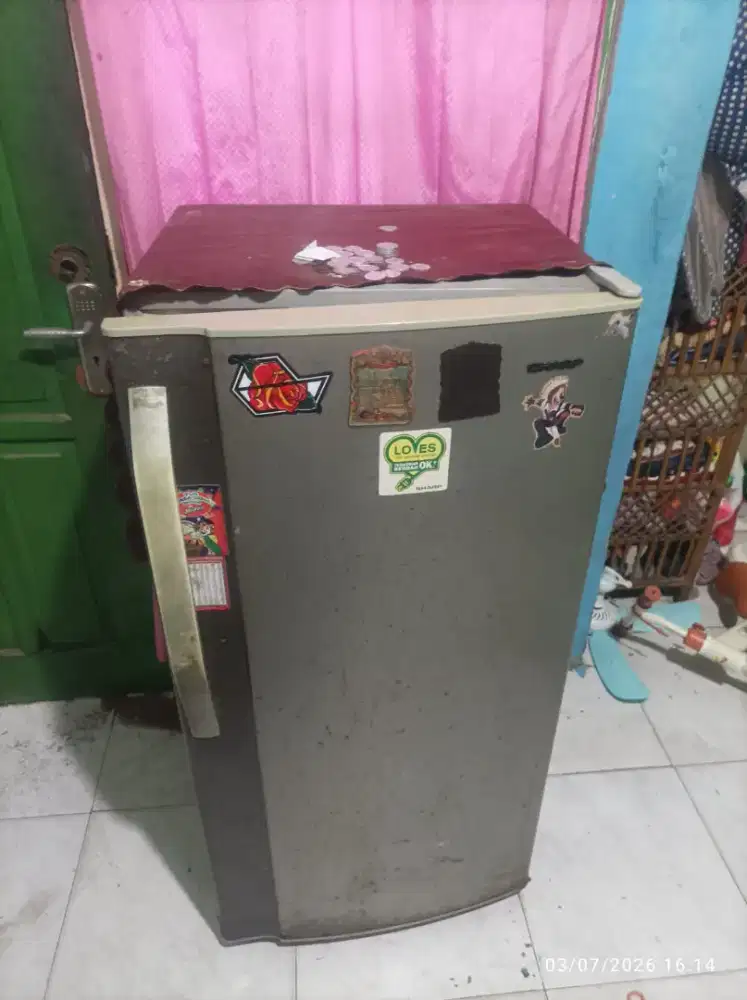 Kulkas 1 pintu Sharp dingin