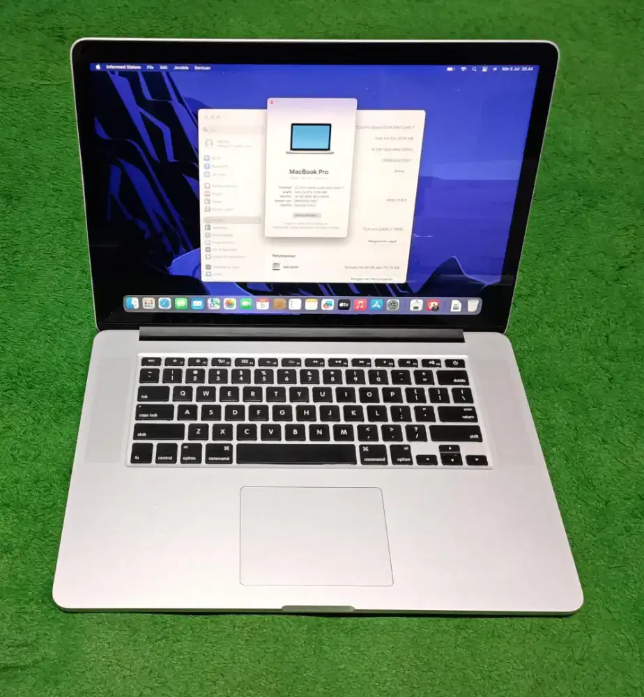 Apple MacBook Pro 2013 15inch i7 16/128 GB Silver Dual VGA Murah