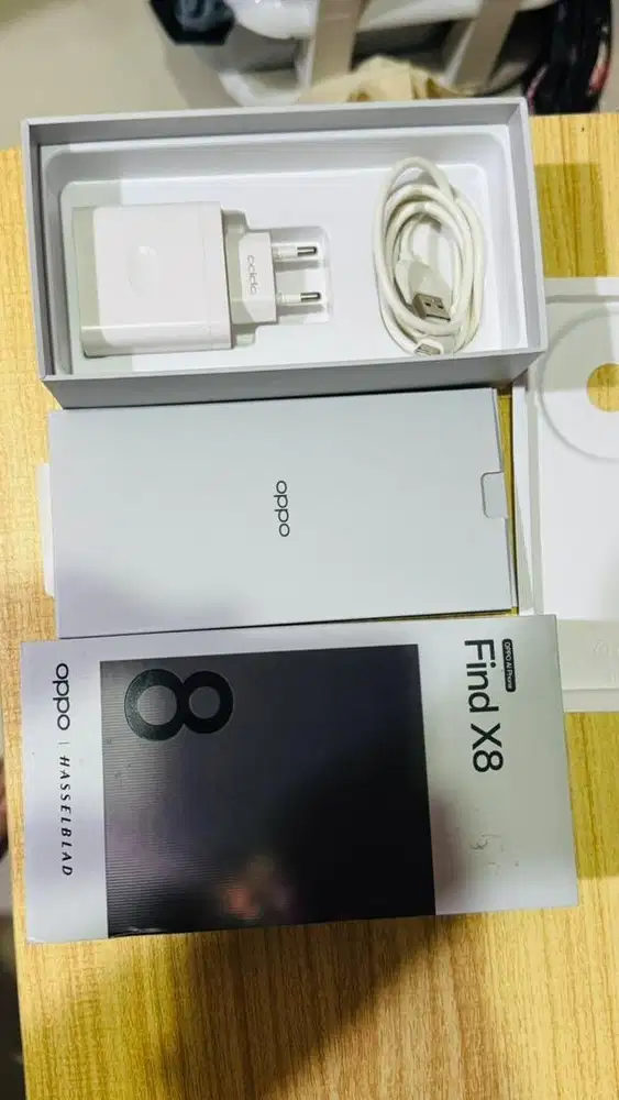OPPO Find X8 Shell Pink Dual SIM 16GB/512GB - Bekas