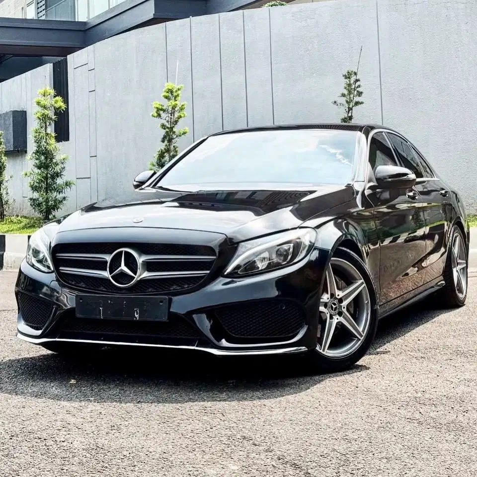 (CASH) Mercedes Benz C200 AMG W205 2017