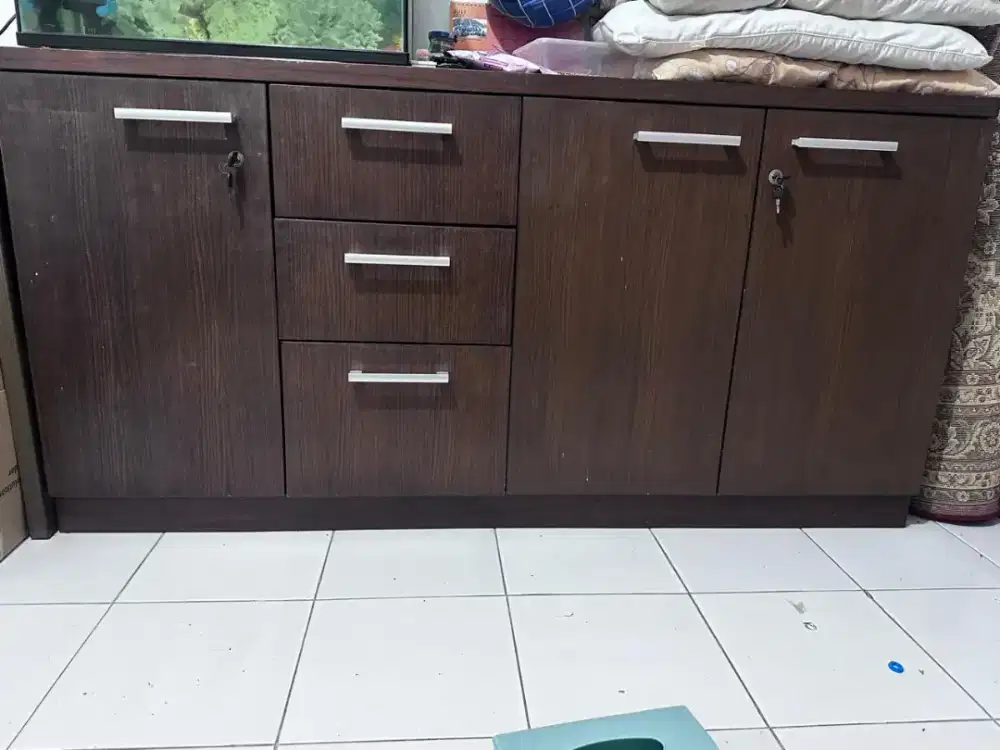 Lemari Multifungsi