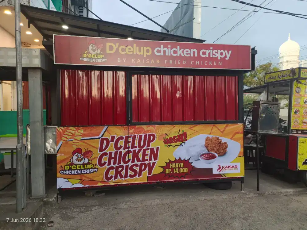 Dijual kontainer kondisi pemakaian 2 bulan