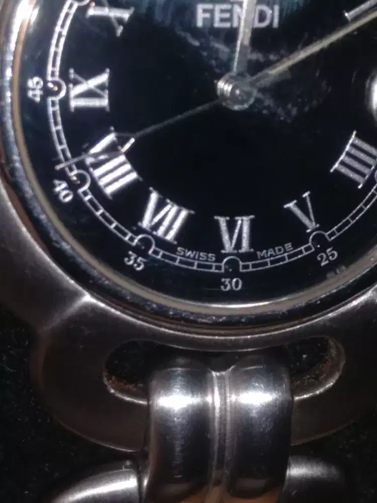 ladies watch FENDI