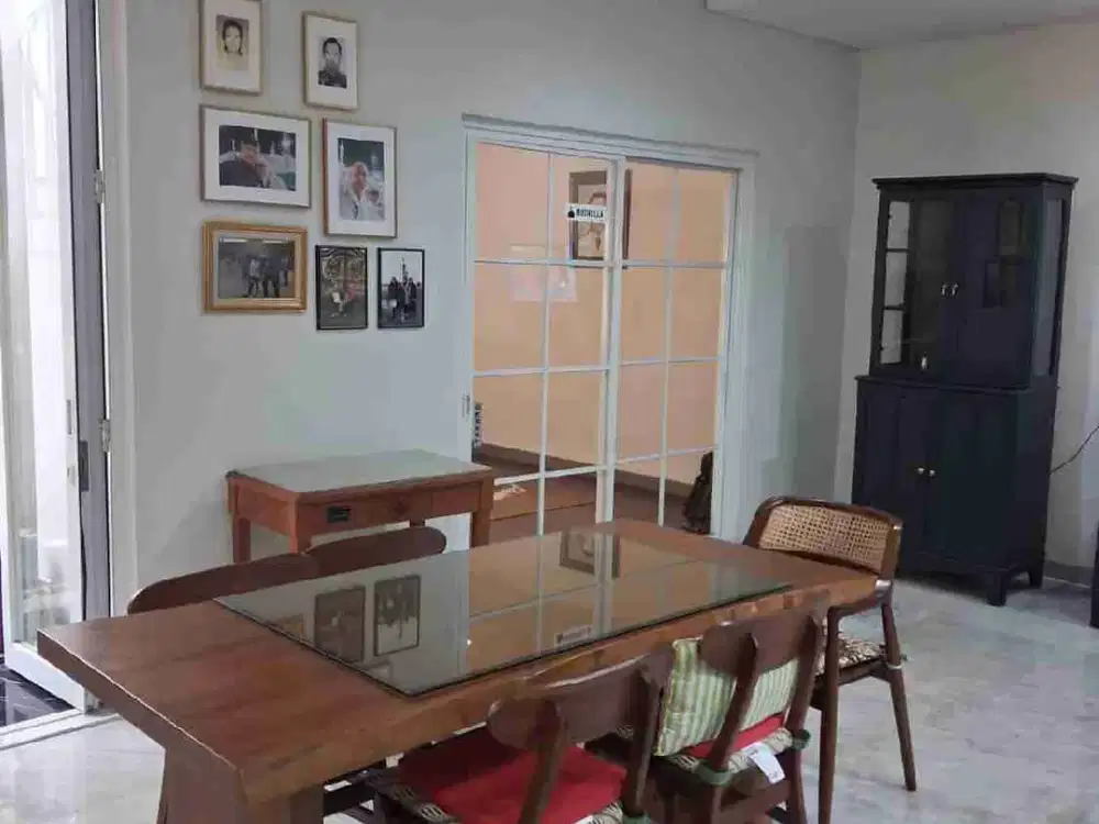 Dijual Rumah Baru habis Renovasi di Bintaro Sektor 1 Pesanggrahan Jakarta Selatan