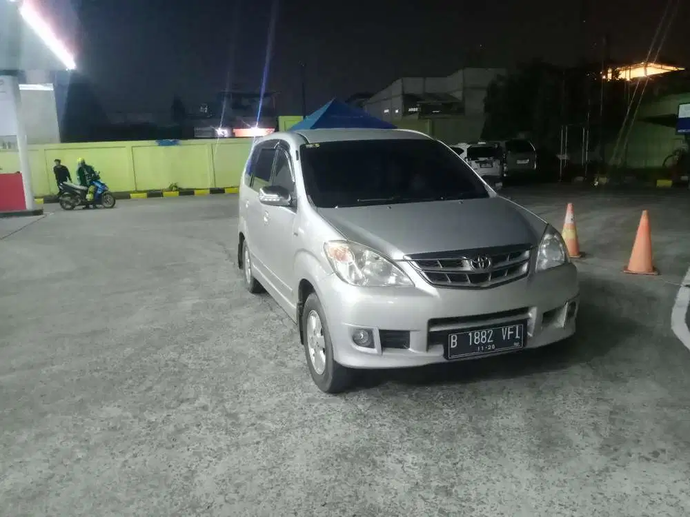 Toyota Avanza 2011 Bensin