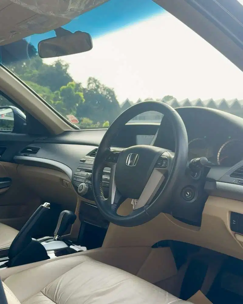 Honda Accord 2010 LOW KM