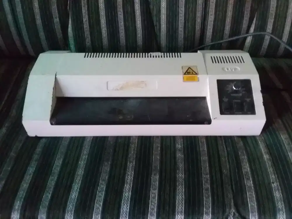 MESIN  LAMINATING  LPF 330 WH NORMAL SIAP  PAKAI