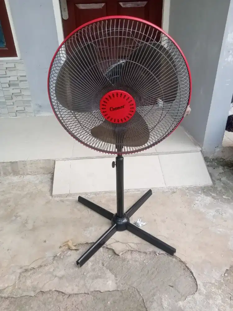 Kipas angin cosmos 16 inci