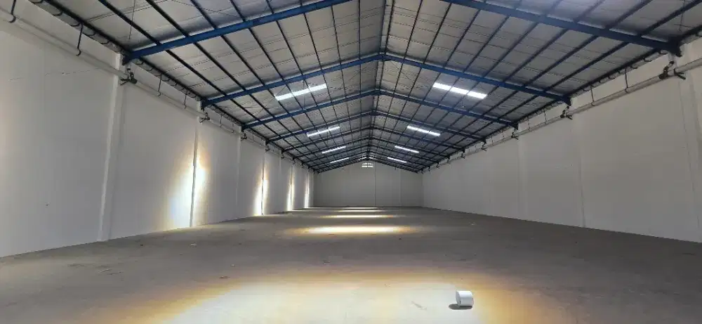 DI SEWAKAN GUDANG BARU DI MANYAR GRESIK - JAWA TIMUR
