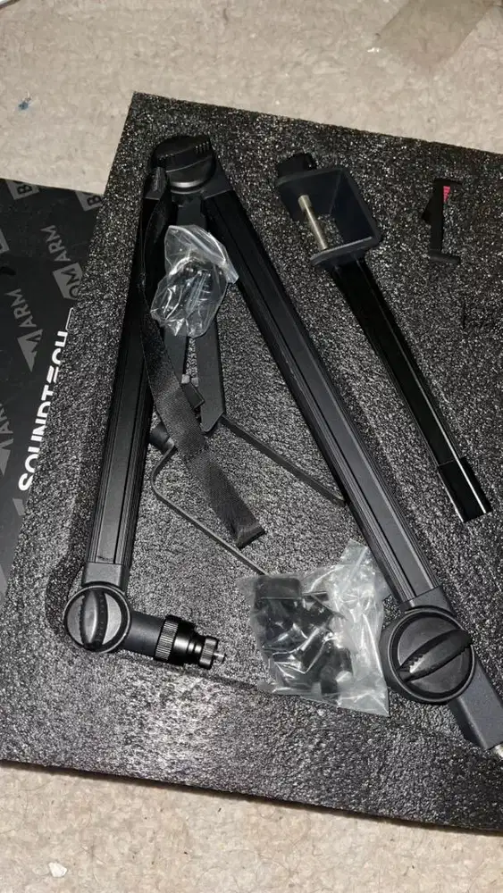 SOUNDTECH Pro Boom Arm Stand 360 Rotate