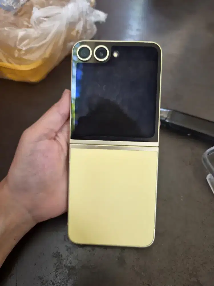 Samsung Z Flip 6 12/512 GB