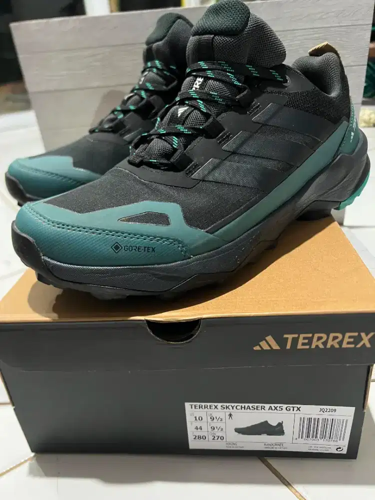 Sepatu adidas Terrex Skychaser AX5 GORE-TEX