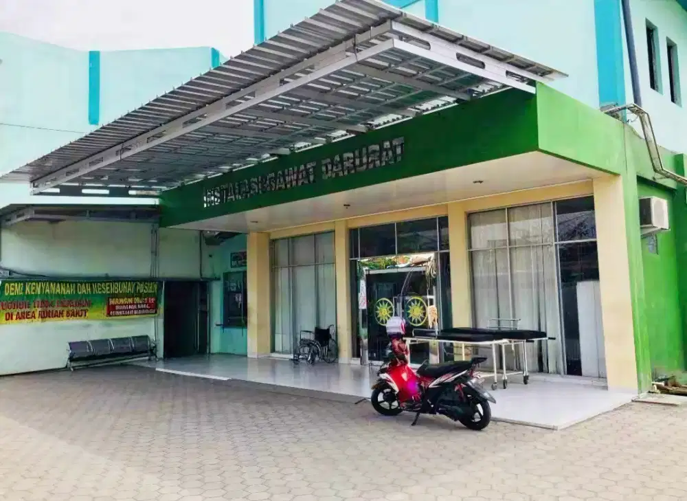 Kanopi baja ringan dan garasi
