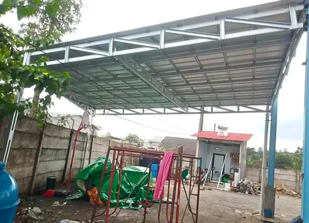 Kanopi baja ringan dan garasi