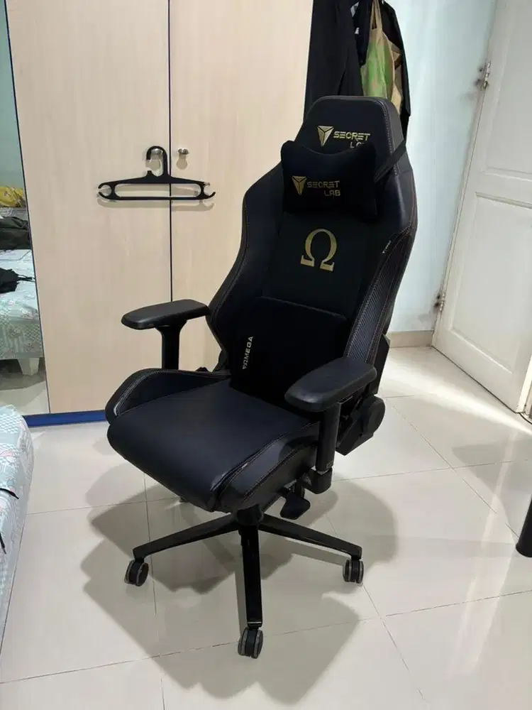 [Second] Secret Lab Omega
