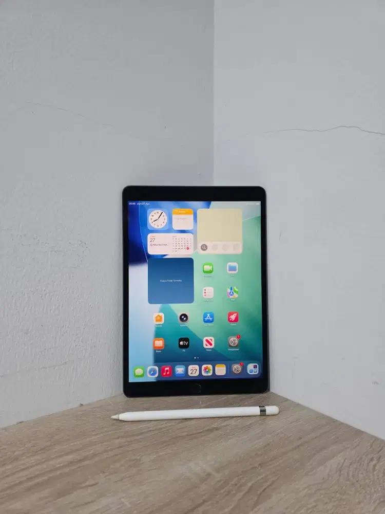 iPad Air 3 64GB 64 GB Wifi Only + Apple Pencil Mantap 2019 3rd Gen
