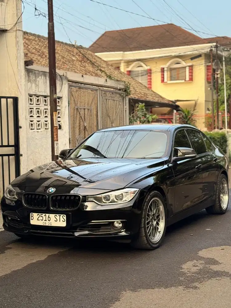 BMW F30 320i luxury line
