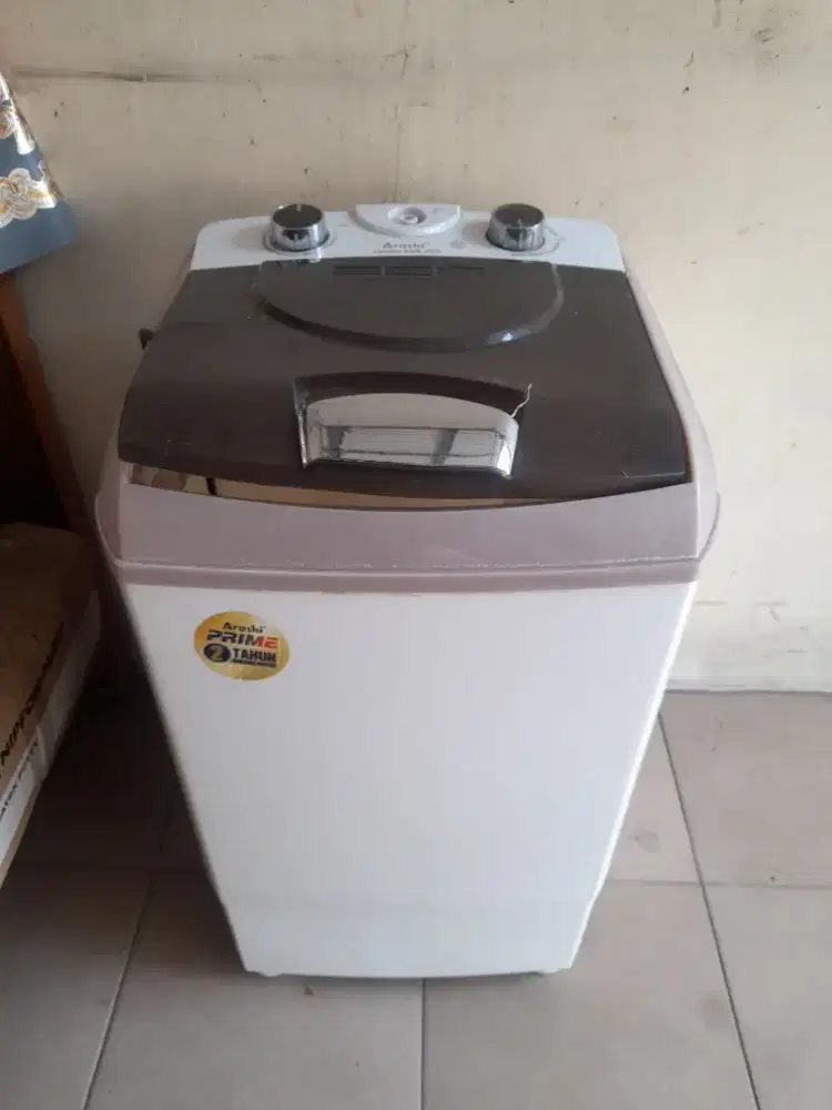Mesin cuci arashi. Kondisi ga bisa mutar