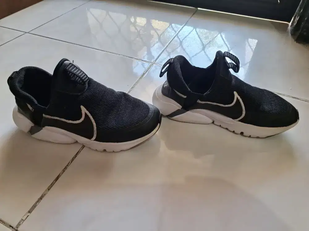 Sepatu Nike original